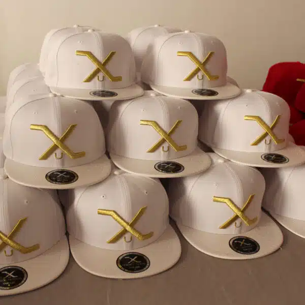 6 Panel Acrylic Fabric Custom Embroidery Logo Structured Snapback Cap - Image 2